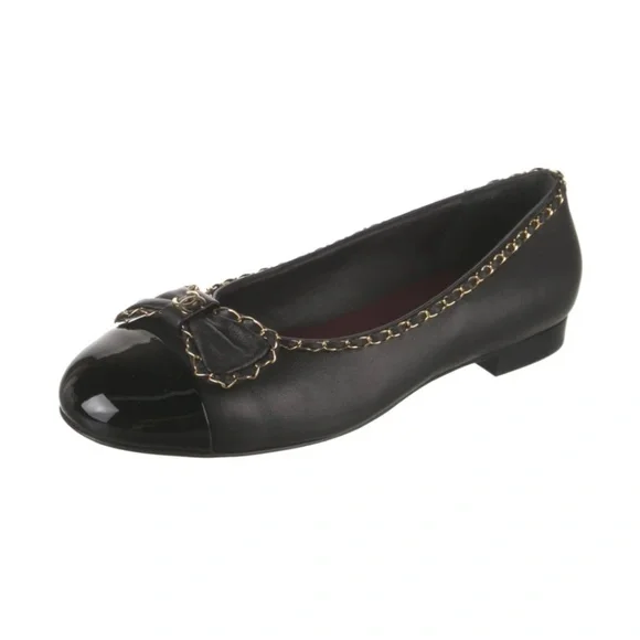 Chanel 2024 Interlocking CC Logo Ballet Flats - Picture 2 of 3